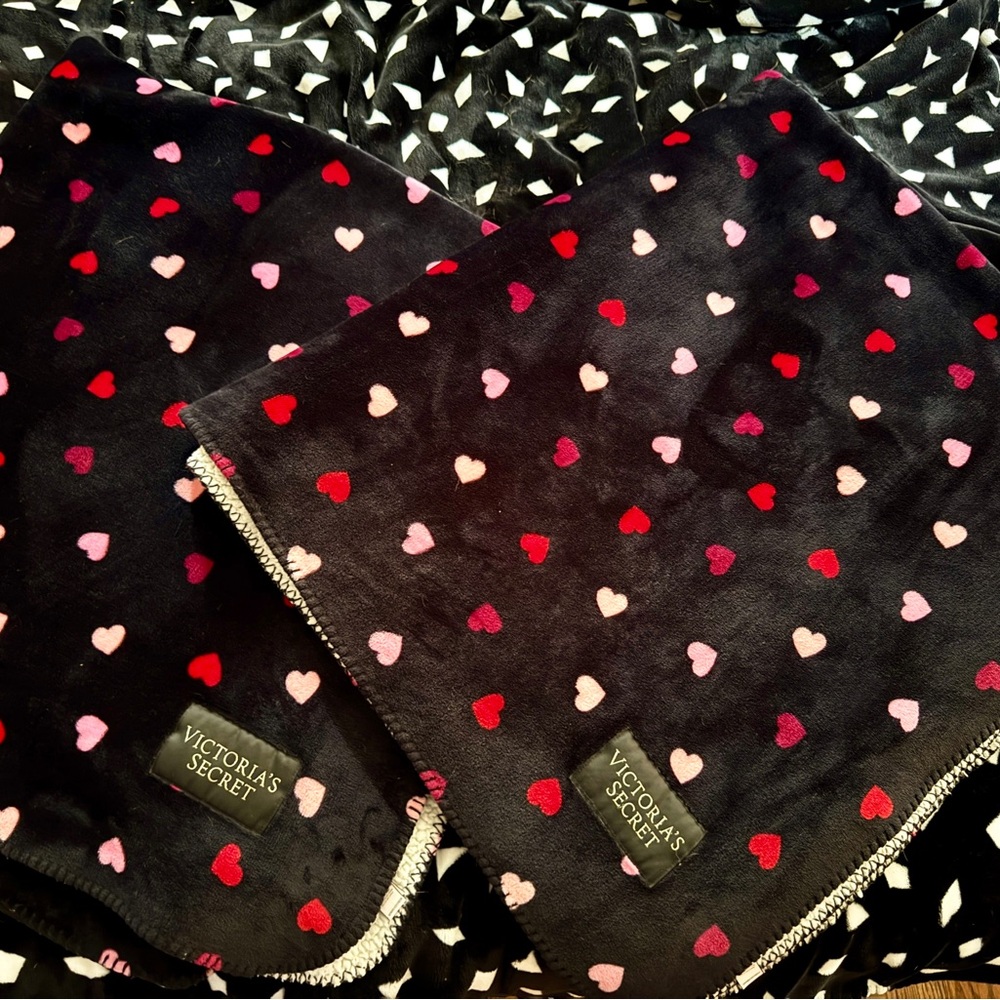 Victoria's Secret Heart Patterned Blanket